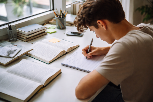 Έκθεση Πανελληνίων: πώς να γράψετε σωστά και να ανεβάσετε τη βαθμολογία σας