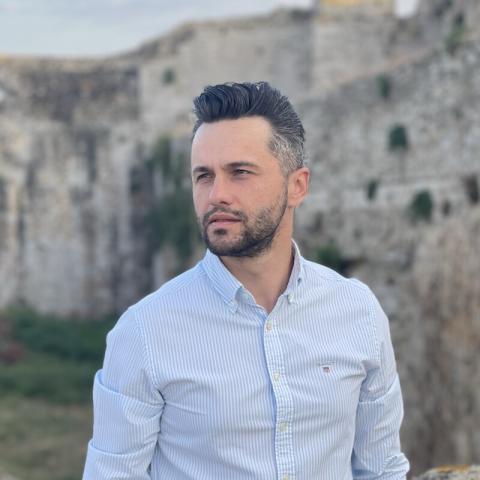 Ιδιαίτερα μαθήματα   Νάκος Απόστολος       