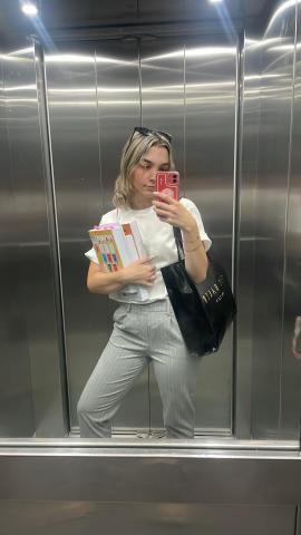 Ιδιαίτερα μαθήματα Καπέλιου Βίβιαν
