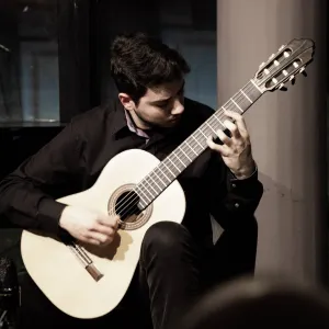 Ιδιαίτερα Μαθήματα Βάσσης Μεγακλής