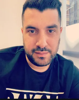 Ιδιαίτερα μαθήματα Linardos Alexandros