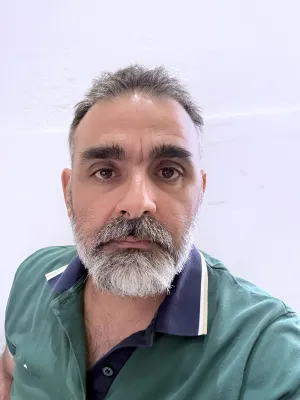 Ιδιαίτερα μαθήματα Λαθουράκης Κυριάκος 