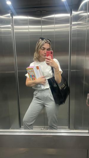 Ιδιαίτερα Μαθήματα Καπέλιου Βίβιαν