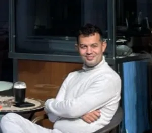 Ιδιαίτερα Μαθήματα Carsten Singh