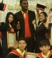 Ιδιαίτερα μαθήματα Bertrand Achu