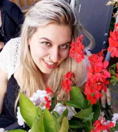 Ιδιαίτερα μαθήματα Profe Νίνα